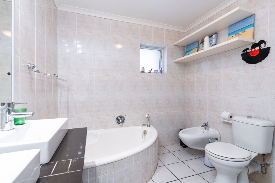 13 Bedroom Property for Sale in Sunset Beach Western Cape